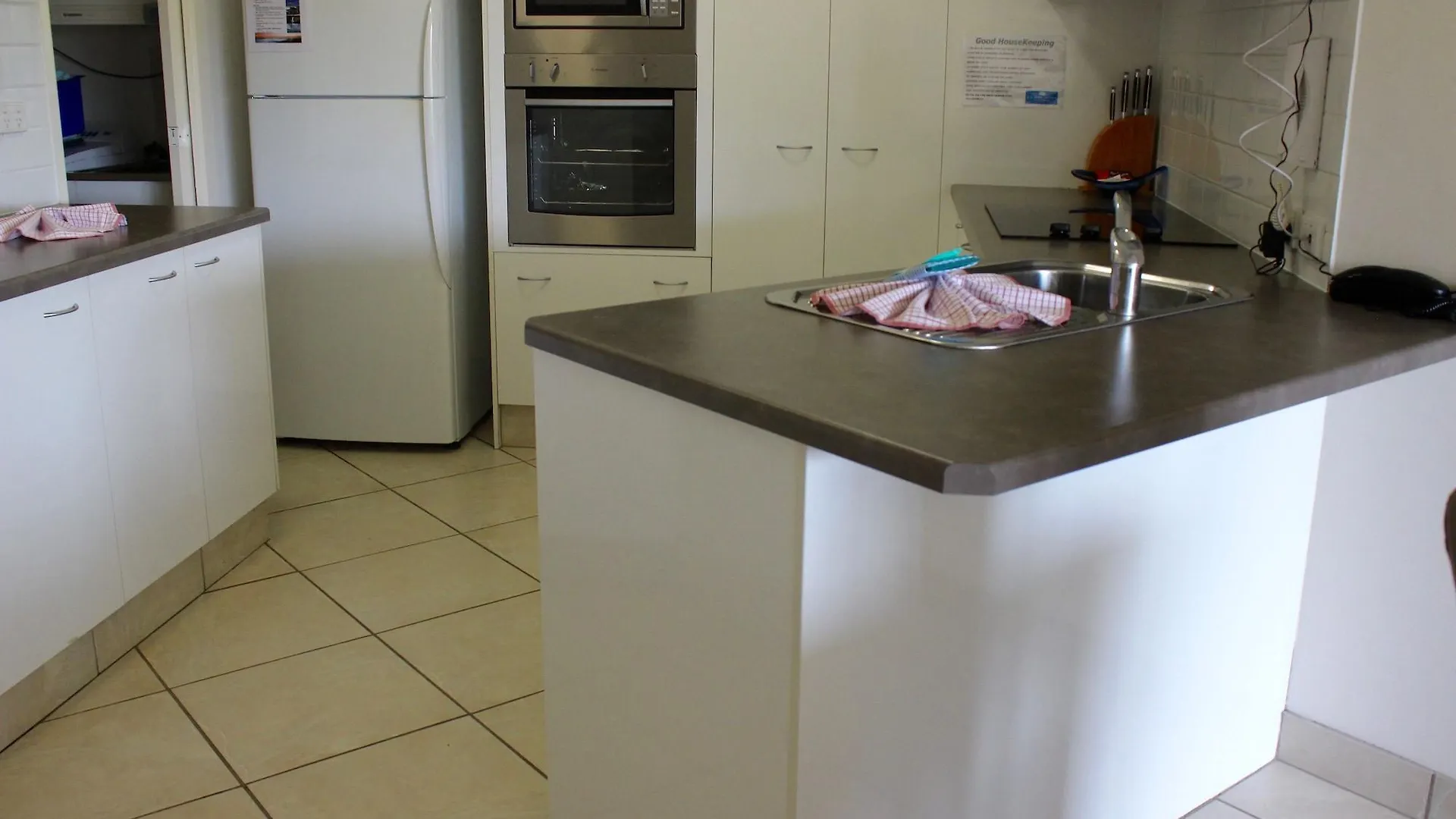 Aparthotel Currumbin Sands On The Beach Gold Coast