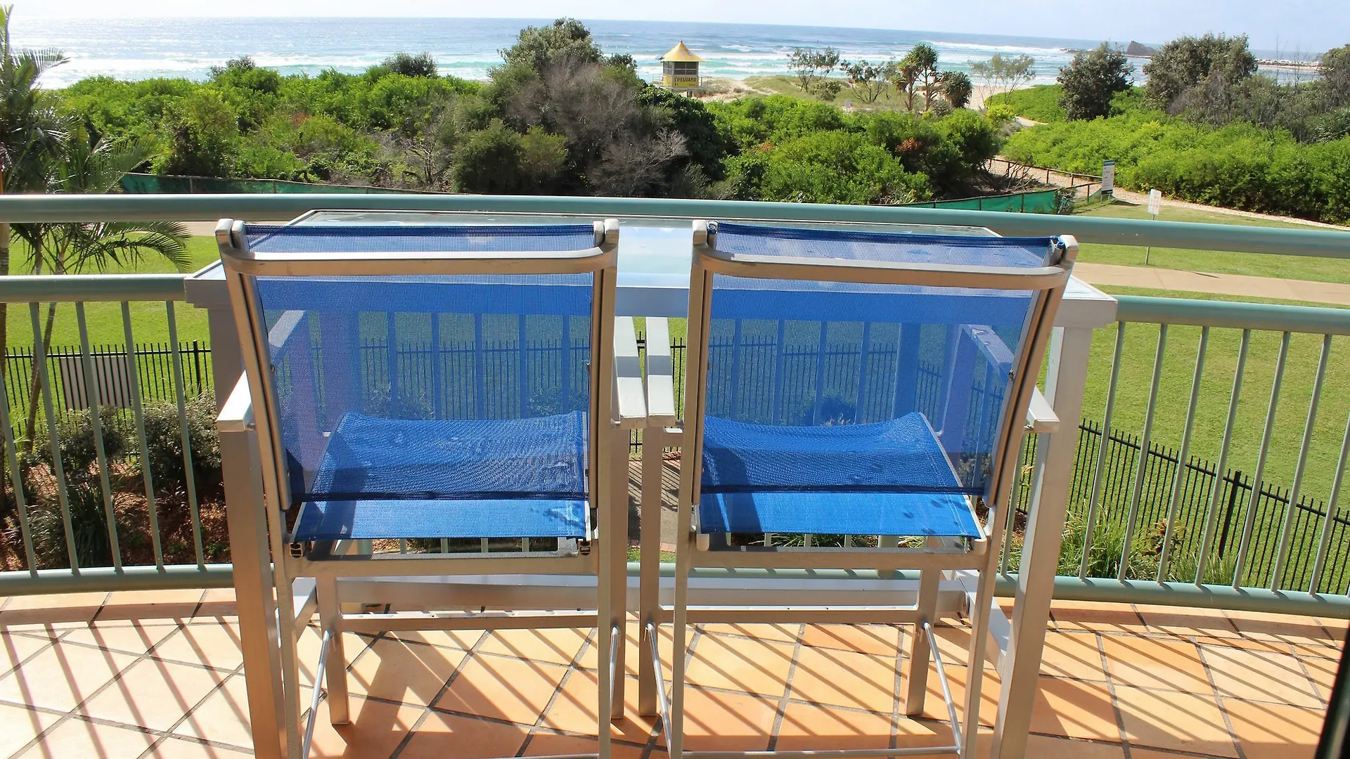 **** Aparthotel Currumbin Sands On The Beach Gold Coast Australia